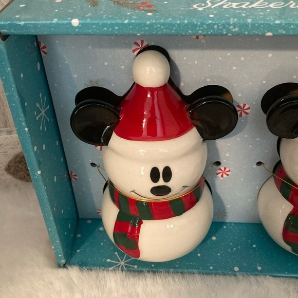 Disney Christmas Mickey and Minnie Mouse Shakers - Picture 2 of 5